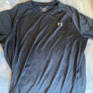 Under Armour beautiful blue large size mens Tech Tee!!!
